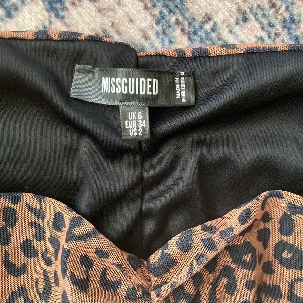 MISGUIDED Ruched Leopard Print Top - Picture 4 of 12
